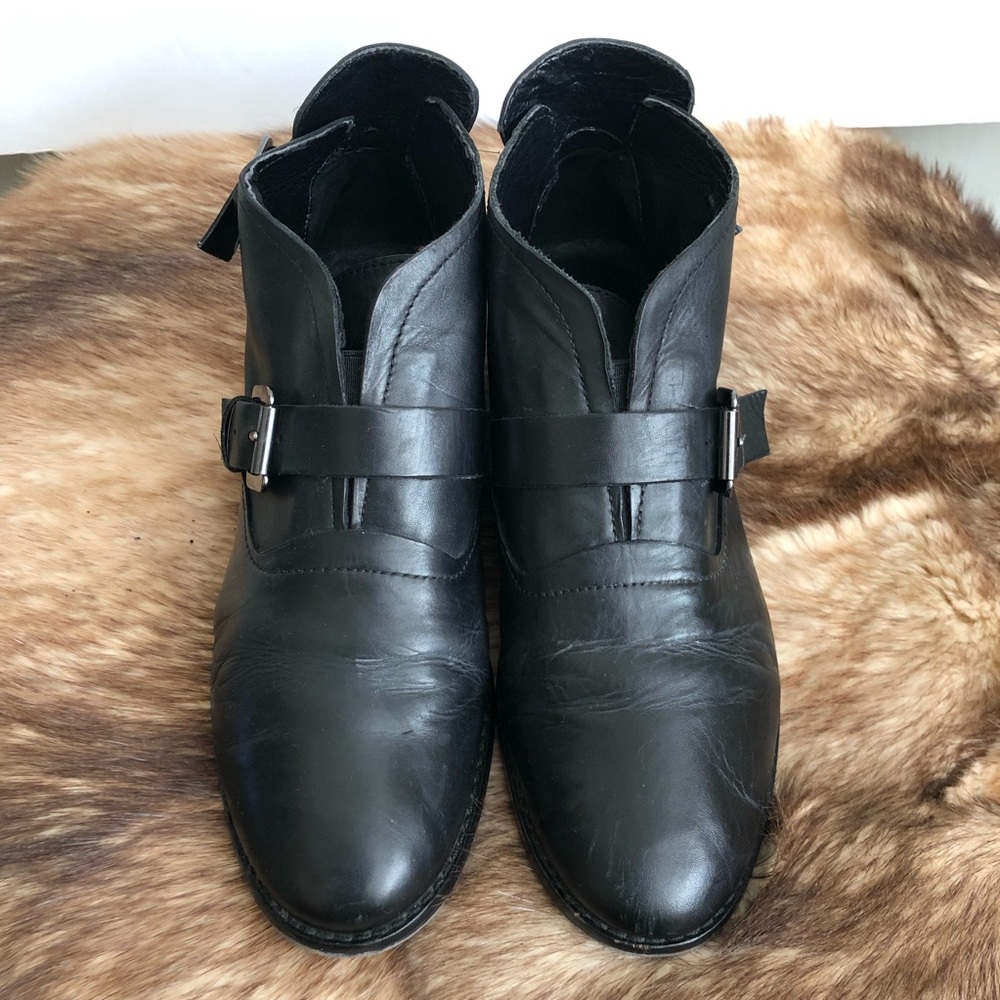 Kenneth Cole Adjustable Silver Tone Buckle Ankle Black Boots Size 7.5 M
